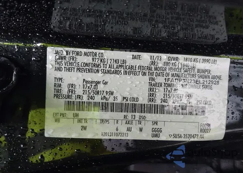 2014 Ford Focus Titanium z USA, uszkodzony, nr VIN 1FADP3N23EL212928